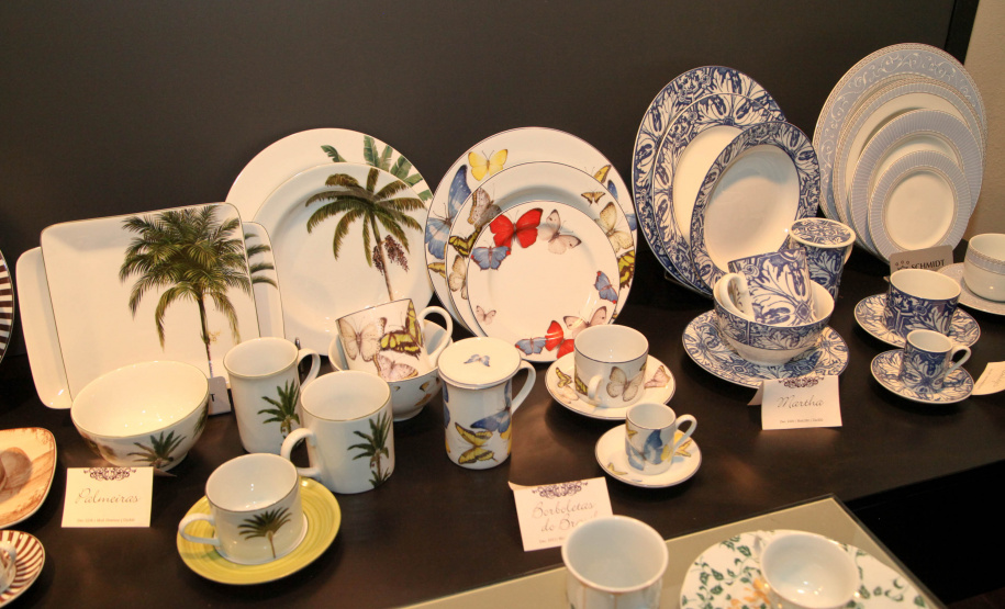 Uma das mais tradicionais indústrias da cidade é a Schimidt. A empresa, fundada em 1945, tem uma fábrica operando desde 1953 e hoje é uma das marcas de louças de mesa mais tradicionais do Brasil.. Foto: Ari Dias/AEN.