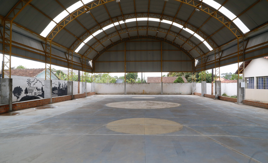 Escolas rurais de Ibaiti passam a contar com ginásios cobertos. Colegio Estadual Caetano Munhoz do Rocha em Ibaiti.Foto: Gilson Abreu/AEN