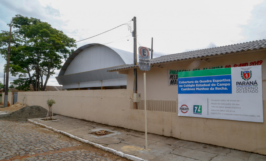 Escolas rurais de Ibaiti passam a contar com ginásios cobertos. Colegio Estadual Caetano Munhoz do Rocha em Ibaiti.Foto: Gilson Abreu/AEN