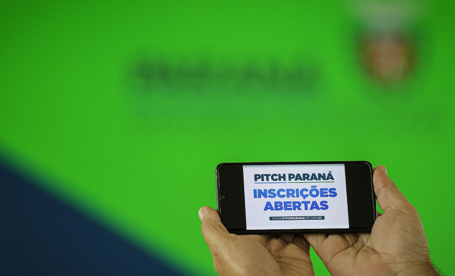 O Governo do Estado abriu nesta terça-feira (10) as inscrições para o Pitch Paraná, projeto que busca ideias inovadoras que contribuam para o desenvolvimento estadual, desburocratização do serviço público e melhoraria da vida das pessoas. Foto: Jonathan Campos/AEN