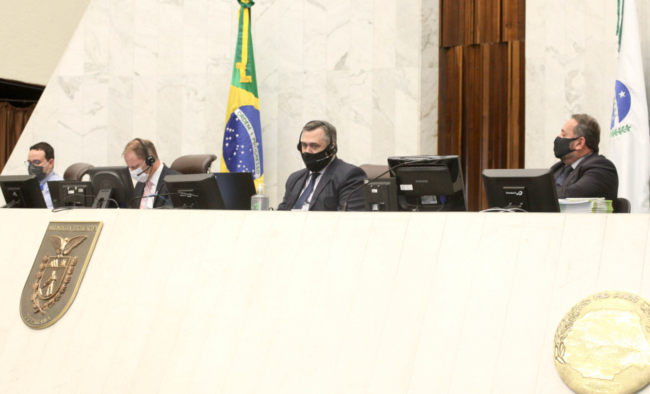 O secretário de Estado da Saúde, Beto Preto, apresentou o relatório de ações da pasta aos deputados estaduais em audiência pública na Assembleia Legislativa do Paraná (Alep), nesta terça-feira (6). Os destaques de investimentos e atividades realizadas foram as ações para o enfrentamento à pandemia pela Covid-19. Foto: Ari Dias/AEN