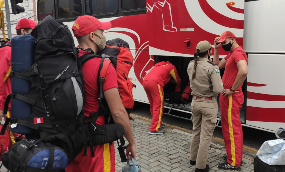 Bombeiros renovam equipes que estão no combate ao incêndio florestal no Mato Grosso do Sul. Foto: SESP