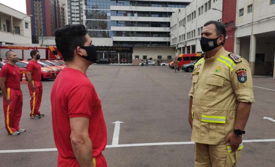 Bombeiros renovam equipes que estão no combate ao incêndio florestal no Mato Grosso do Sul. Foto: SESP