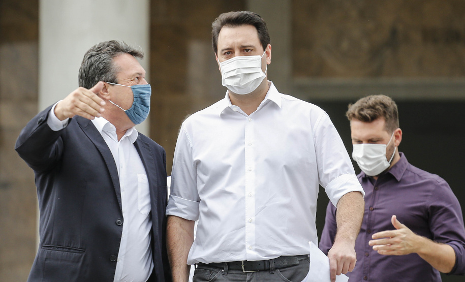 Curitiba-07-10-2020 - Instituto Aguá Terra - Governador Carlos Massa Ratinho Junior e o  secretário do Desenvolvimento Sustentável e do Turismo , Márcio Nunes,  entregam 14 caminhões pipa  - Foto : Jonathan Campos / AEN