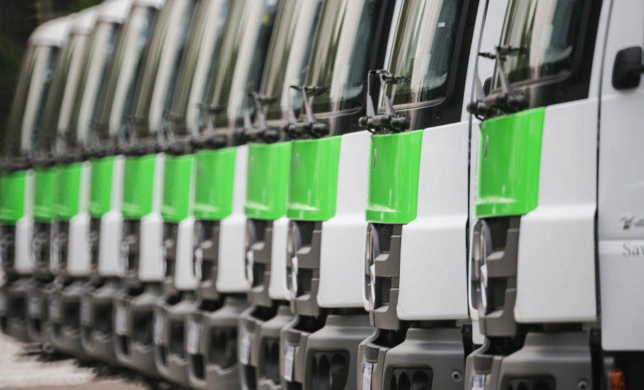 Curitiba-07-10-2020 - Instituto Aguá Terra - Governador Carlos Massa Ratinho Junior e o  secretário do Desenvolvimento Sustentável e do Turismo , Márcio Nunes,  entregam 14 caminhões pipa  - Foto : Jonathan Campos / AEN