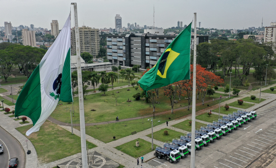 Curitiba-07-10-2020 - Instituto Aguá Terra - Governador Carlos Massa Ratinho Junior e o  secretário do Desenvolvimento Sustentável e do Turismo , Márcio Nunes,  entregam 14 caminhões pipa.Foto: Alessandro Vieira/AENFoto: Alessandro Vieira/AEN