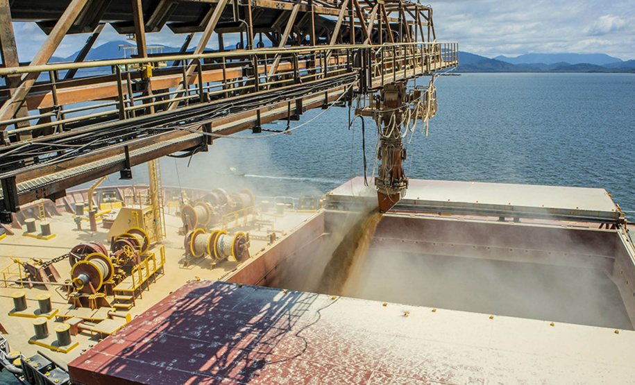 Segue crescente o volume de cargas movimentado pelos portos paranaenses em 2020. Comparando os meses de setembro, deste e do ano passado, o acréscimo registrado passa dos 28%.