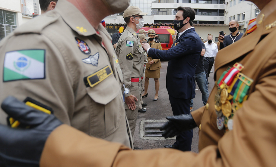 Curitiba-08-10-2020 - Governador Carlos Massa Ratinho Junior, participa do  108° Aniversário do Corpo de Bombeiros da Polícia Militar do Paraná- Foto : Jonathan Campos / AEN
