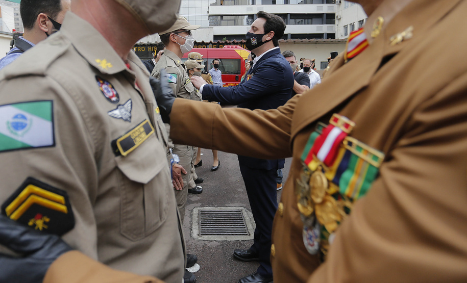 Curitiba-08-10-2020 - Governador Carlos Massa Ratinho Junior, participa do  108° Aniversário do Corpo de Bombeiros da Polícia Militar do Paraná- Foto : Jonathan Campos / AEN