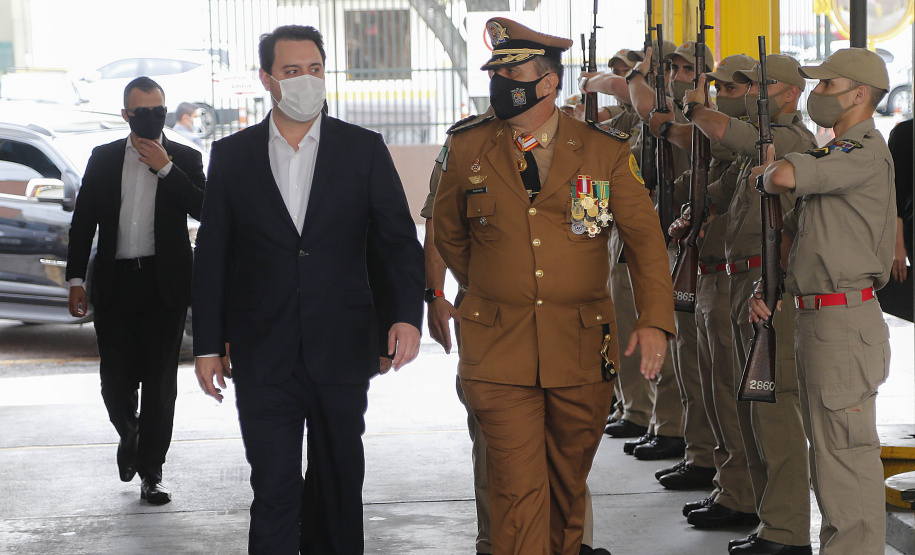 Curitiba-08-10-2020 - Governador Carlos Massa Ratinho Junior, participa do  108° Aniversário do Corpo de Bombeiros da Polícia Militar do Paraná- Foto : Jonathan Campos / AEN