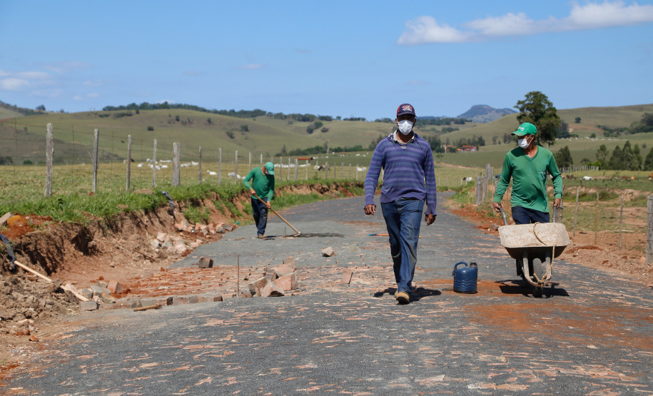 Estradas vão fomentar turismo e agronegócio em Ribeirão Claro.Foto Gilson Abreu/AEN