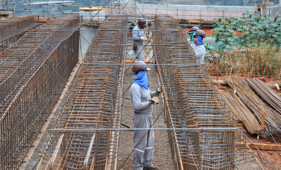 As obras da Ponte da Integração, em Foz do Iguaçu, no Oeste do Estado, atingiram 34% no final de setembro. O projeto é uma parceria entre a usina, o Governo do Estado e o governo federal. A gestão da obra é feita pela Secretaria da Infraestrutura e Logística do Paraná