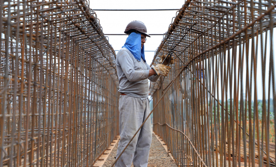 As obras da Ponte da Integração, em Foz do Iguaçu, no Oeste do Estado, atingiram 34% no final de setembro. O projeto é uma parceria entre a usina, o Governo do Estado e o governo federal. A gestão da obra é feita pela Secretaria da Infraestrutura e Logística do Paraná