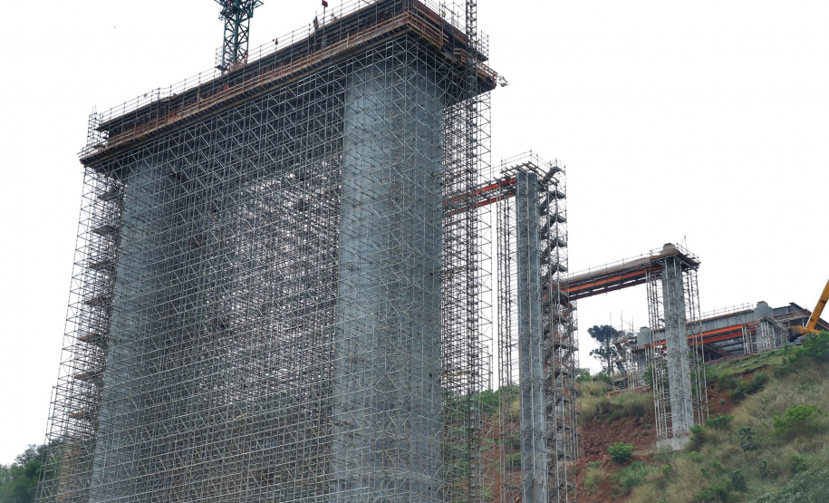 As obras da Ponte da Integração, em Foz do Iguaçu, no Oeste do Estado, atingiram 34% no final de setembro. O projeto é uma parceria entre a usina, o Governo do Estado e o governo federal. A gestão da obra é feita pela Secretaria da Infraestrutura e Logística do Paraná