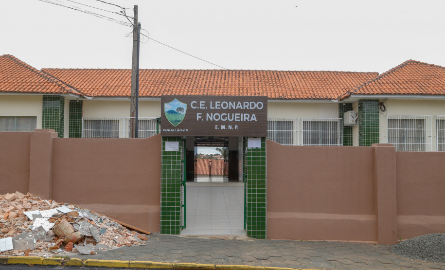 Escola estadual em Pinhalão é repaginada pelo Governo. Colégio Estadual Leonardo Francisco Nogueira. Foto Gilson Abreu/AEN