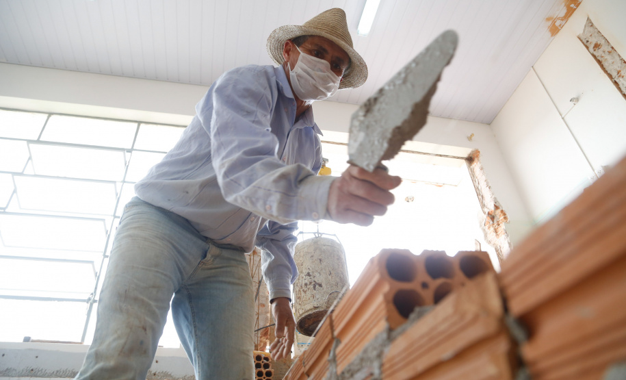 Escola estadual em Pinhalão é repaginada pelo Governo. Colégio Estadual Leonardo Francisco Nogueira. Foto Gilson Abreu/AEN