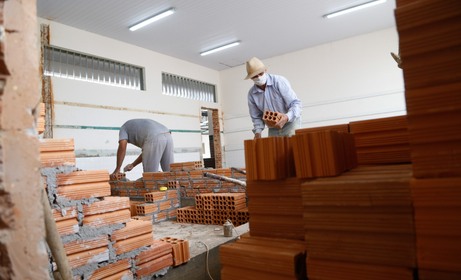 Escola estadual em Pinhalão é repaginada pelo Governo. Colégio Estadual Leonardo Francisco Nogueira. Foto Gilson Abreu/AEN