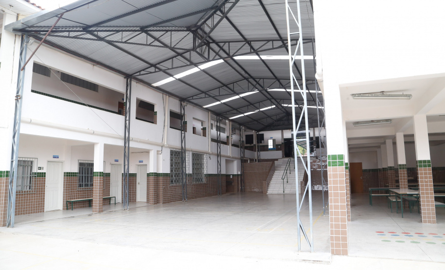 Escola estadual em Pinhalão é repaginada pelo Governo. Colégio Estadual Leonardo Francisco Nogueira. Foto Gilson Abreu/AEN