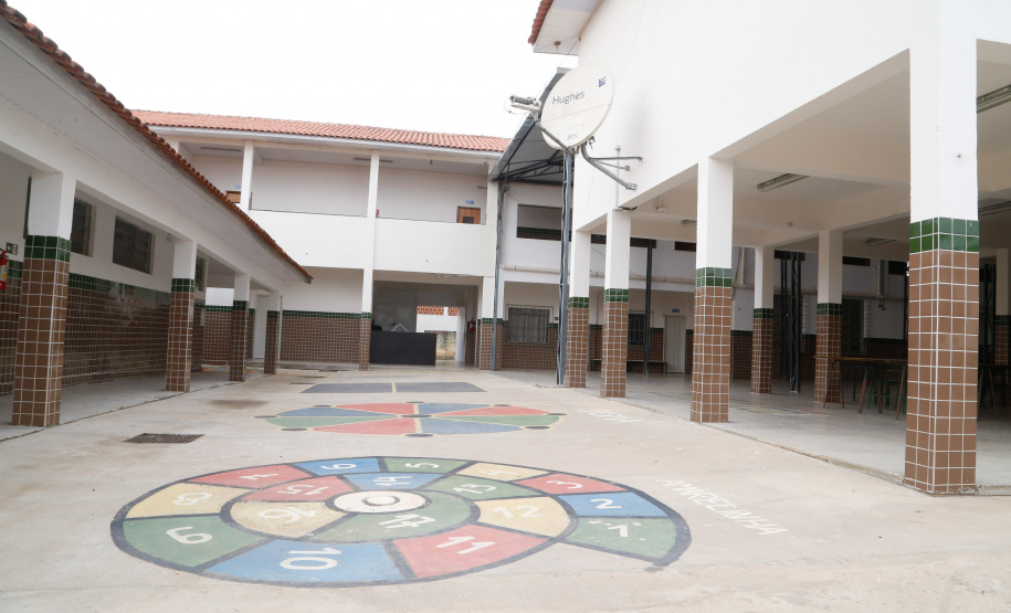 Escola estadual em Pinhalão é repaginada pelo Governo. Colégio Estadual Leonardo Francisco Nogueira. Foto Gilson Abreu/AEN