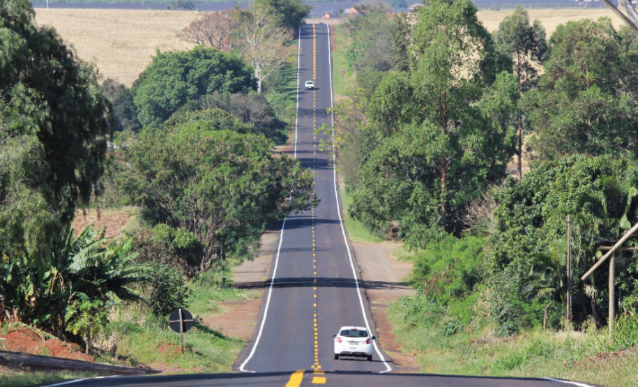 Ligação entre Marialva e o distrito de Aquidaban recebe melhorias . Foto:DER