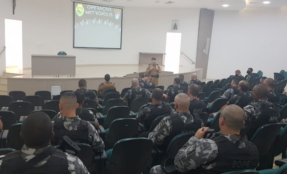 O 5º Comando Regional da PM (5º CRPM) iniciou a terceira edição da megaperação Metrópolis. As unidades que atuam na região do Oeste do Estado já fizeram apreensões e prisões durante o feriado prolongado. Nesta terça-feira (13) as atividades serão reforçadas com o Batalhão de Operações Especiais (Bope). Foto:SESP