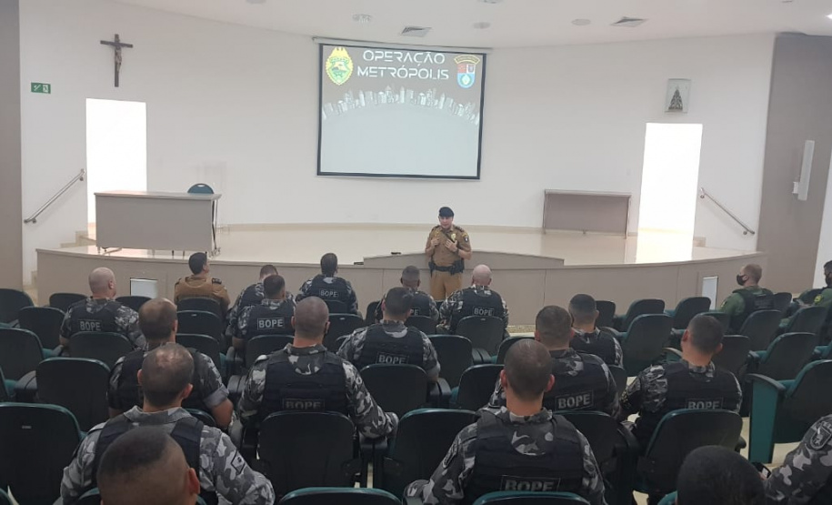 O 5º Comando Regional da PM (5º CRPM) iniciou a terceira edição da megaperação Metrópolis. As unidades que atuam na região do Oeste do Estado já fizeram apreensões e prisões durante o feriado prolongado. Nesta terça-feira (13) as atividades serão reforçadas com o Batalhão de Operações Especiais (Bope). Foto:SESP