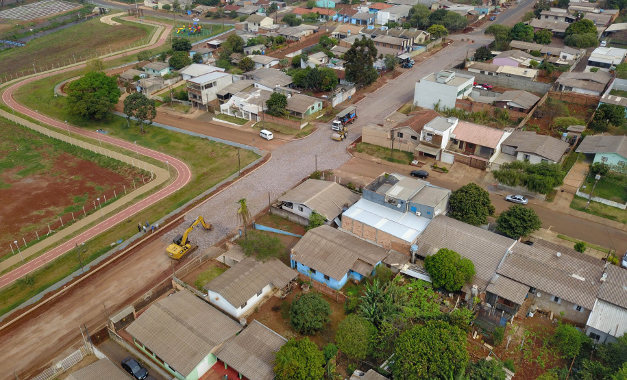DCIM\100Asfalto novo garante melhor qualidade de vida em Cascavel. Rua Xavantes.MEDIA\DJI_0179.JPG