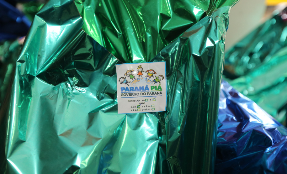 Parana Pia Encerramento da Campanha Paraná Piá, idealizada pela Primeira Dama do Estado, a Srª Luciana Saito Massa juntamente com a Superintendência Geral de Ação Solidária, no Hospital da Providencia em Apucarana, nesta quinta-feira(15).O objetivo da Campanha foi arrecadar brinquedos que foram entregues em comemoração ao dia das crianças. 15/10/2020 - Foto: Geraldo Bubniak/AEN