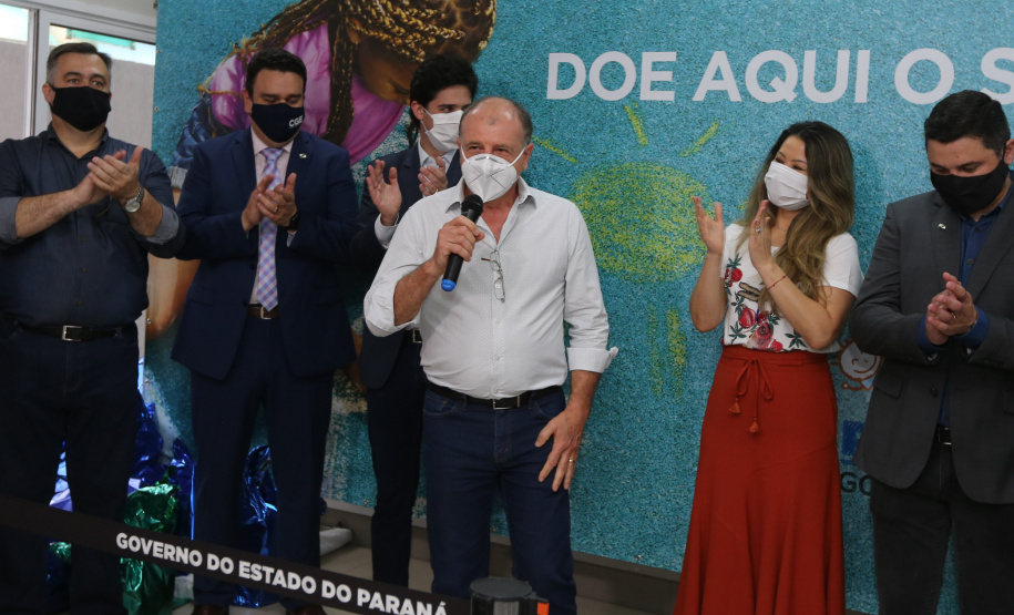 Parana Pia Encerramento da Campanha Paraná Piá, idealizada pela Primeira Dama do Estado, a Srª Luciana Saito Massa juntamente com a Superintendência Geral de Ação Solidária, no Hospital da Providencia em Apucarana, nesta quinta-feira(15).O objetivo da Campanha foi arrecadar brinquedos que foram entregues em comemoração ao dia das crianças. 15/10/2020 - Foto: Geraldo Bubniak/AEN