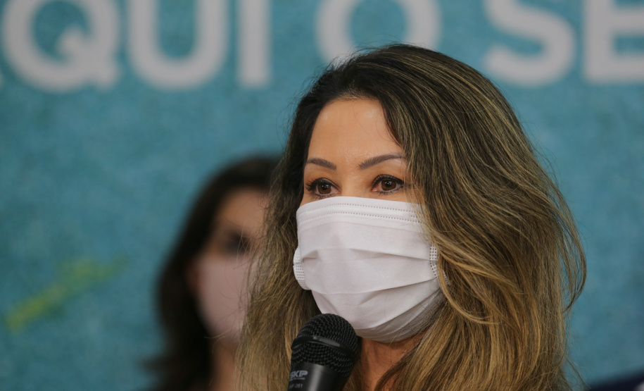 Parana Pia Encerramento da Campanha Paraná Piá, idealizada pela Primeira Dama do Estado, a Srª Luciana Saito Massa juntamente com a Superintendência Geral de Ação Solidária, no Hospital da Providencia em Apucarana, nesta quinta-feira(15).O objetivo da Campanha foi arrecadar brinquedos que foram entregues em comemoração ao dia das crianças. 15/10/2020 - Foto: Geraldo Bubniak/AEN