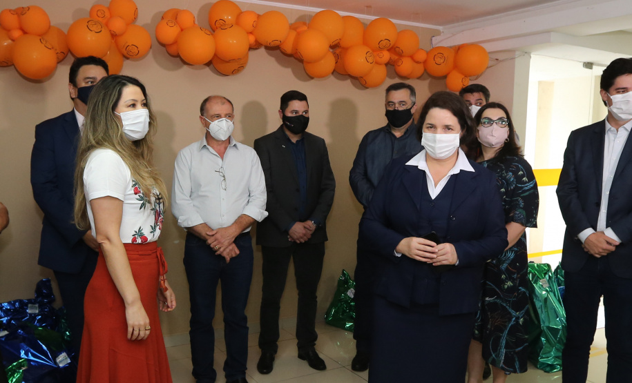 Parana Pia Encerramento da Campanha Paraná Piá, idealizada pela Primeira Dama do Estado, a Srª Luciana Saito Massa juntamente com a Superintendência Geral de Ação Solidária, no Hospital da Providencia em Apucarana, nesta quinta-feira(15).O objetivo da Campanha foi arrecadar brinquedos que foram entregues em comemoração ao dia das crianças. 15/10/2020 - Foto: Geraldo Bubniak/AEN