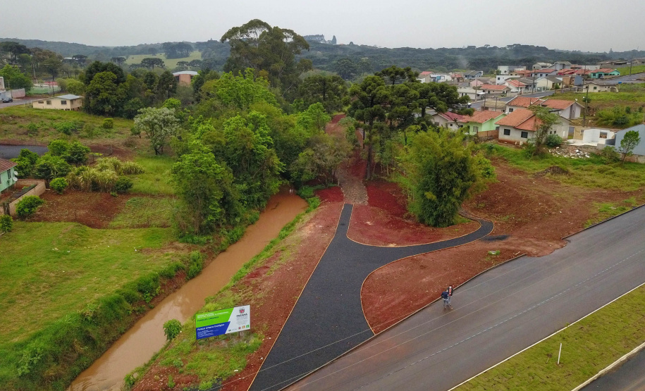 Mangueirinha ganha asfalto novo, parque e feira do agricultor. Parque Urbano.