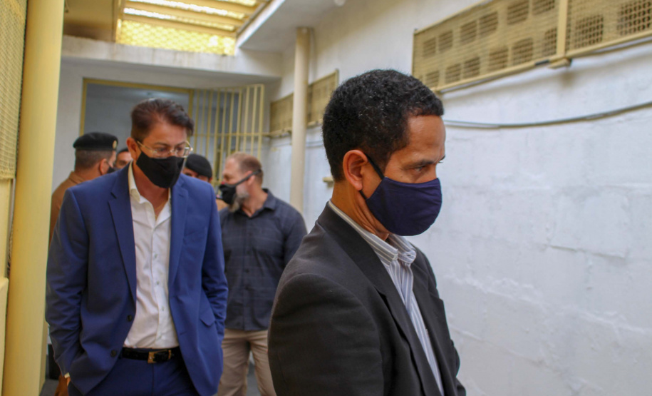 O Governo do Estado, por meio da Secretaria da Segurança Pública do Departamento Penitenciário (Depen), inaugurou nesta quinta-feira (15) a Cadeia Pública Feminina de Londrina. Totalmente reestruturado, o novo espaço, localizado no antigo 3º Distrito Policial, conta com 176 vagas e espaços mais adequados para a custódia de mulheres presas da região Norte.Foto:SESP