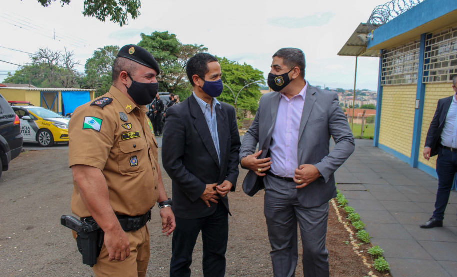 O Governo do Estado, por meio da Secretaria da Segurança Pública do Departamento Penitenciário (Depen), inaugurou nesta quinta-feira (15) a Cadeia Pública Feminina de Londrina. Totalmente reestruturado, o novo espaço, localizado no antigo 3º Distrito Policial, conta com 176 vagas e espaços mais adequados para a custódia de mulheres presas da região Norte.Foto:SESP