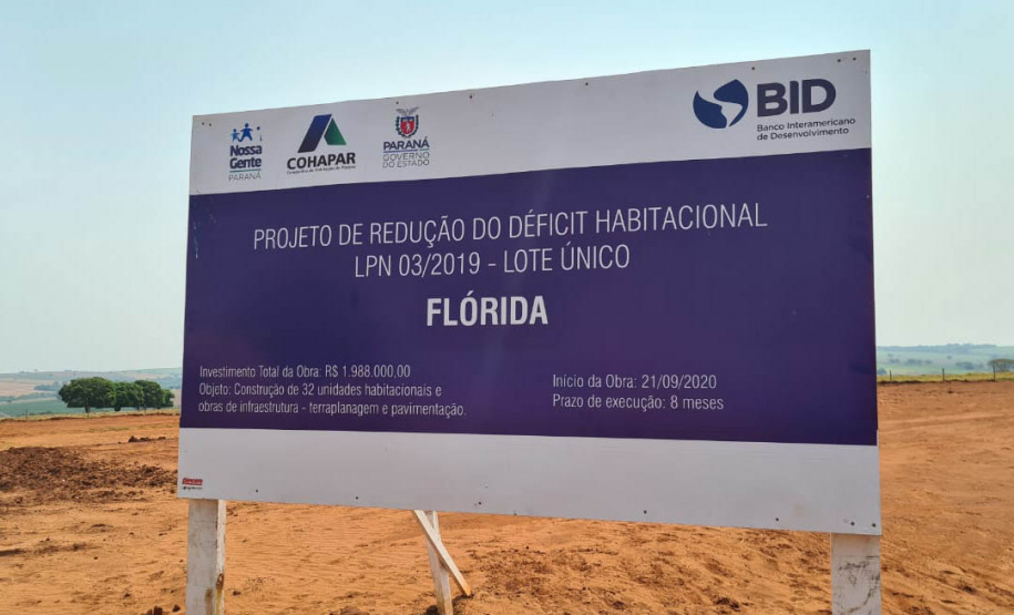 Técnicos da Cohapar realizaram nesta semana as primeiras visitas técnicas aos canteiros de obras de dois novos conjuntos habitacionais na região de Maringá. A etapa inicial do trabalho de fiscalização aconteceu em Marumbi, onde estão sendo construídas 50 casas populares, e em Flórida, que recebe outras 32 unidades. Foto: Cohapar