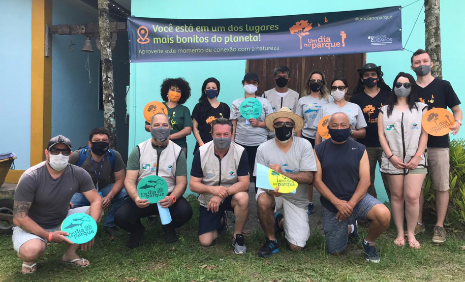 O projeto Um Dia no Parque começou neste domingo (18) em seis Unidades de Conservação (UCs) do Paraná, com atividades diferenciadas de conscientização ambiental. A ação é do Instituto Água e Terra (IAT), órgão vinculado à Secretaria de Estado do Desenvolvimento Sustentável e do Turismo, em parceria com a Rede Pró-UC, a Coalizão Pró-Unidades de Conservação e apoio da Águas Ouro Fino.