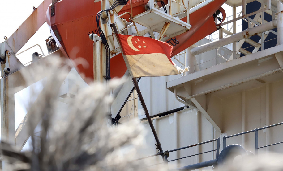 Este ano, os portos do Paraná receberam navios de 48 nacionalidades diferentes. De janeiro até setembro, 1.845 atracações aconteceram nos terminais de Paranaguá e Antonina. A bandeira mais frequente foi a da República das Ilhas Marshall, um pequeno país da Oceania, que apareceu em 273 embarcações.