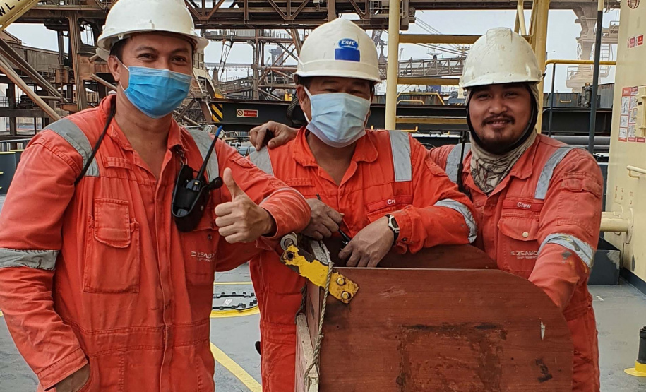 Este ano, os portos do Paraná receberam navios de 48 nacionalidades diferentes. De janeiro até setembro, 1.845 atracações aconteceram nos terminais de Paranaguá e Antonina. A bandeira mais frequente foi a da República das Ilhas Marshall, um pequeno país da Oceania, que apareceu em 273 embarcações.