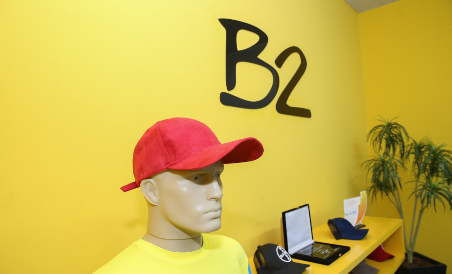 FEITO NO PARANA - Apucarana Capital do Bone. Empresa B2 Brindes.05/10/2020 - Foto: Geraldo Bubniak/AEN