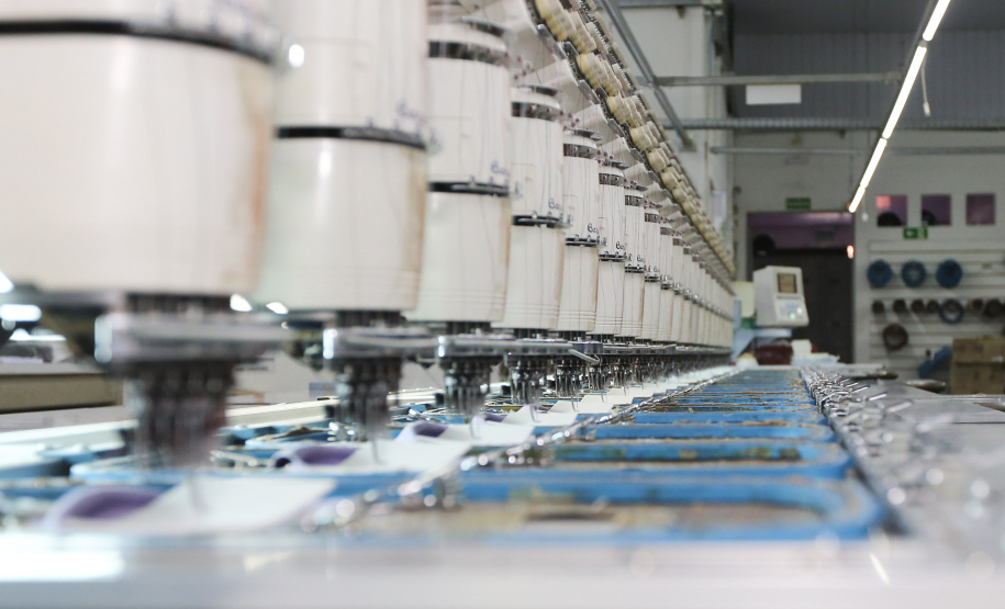 FEITO NO PARANA - Apucarana Capital do Bone.Blue Ocean Confecções em Apucarana05/10/2020 - Foto: Geraldo Bubniak/AEN