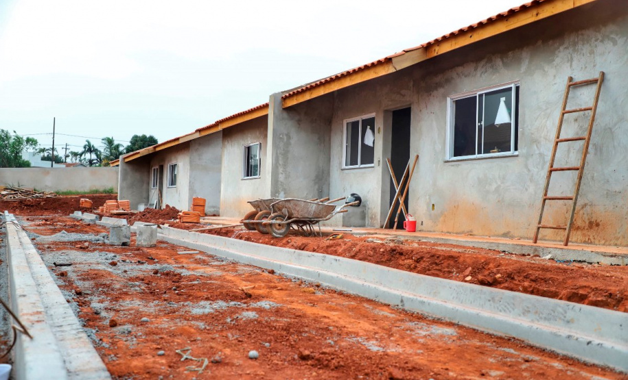 A Cohapar publicou nesta segunda-feira (19) o Manual de Gestão e Fiscalização de Obras sob a responsabilidade da empresa. O material traz conteúdos com orientações detalhadas aos engenheiros, arquitetos e técnicos da companhia que atuam como gestores e fiscais dos projetos de construção e reforma de casas populares, instalação de infraestrutura, urbanização e recuperação ambiental. Foto: José Fernando Ogura/AEN