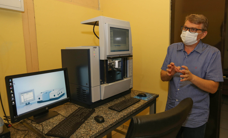 Curso Goioere A Universidade Estadual de Maringá (UEM) anunciou a implantação do novo curso de Física Médica, no Câmpus de Goioerê, com oferta 40 vagas, com duração de quatro anos.  Na foto, Ronaldo Celso Viscovini, coordenador-adjunto do curso de Física . 15/10/2020 - Foto: Geraldo Bubniak/AEN
