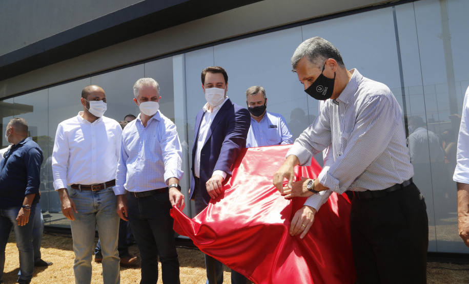 Governador Carlos massa Ratinho Junior participa do lançamento da pedra fundamental da Unique Medical Center. Foto: Gilson Abreu/AEN