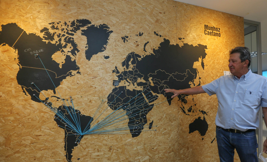 FEITO NO PARANA - Irineu Munhoz, presidente do conselho da Caemmun Movelaria e  presidente do Sindicato das Indústrias de Móveis de Arapongas - Sima, em entrevista.  Arapongas 06/10/2020 Foto: Geraldo Bubniak/AEN