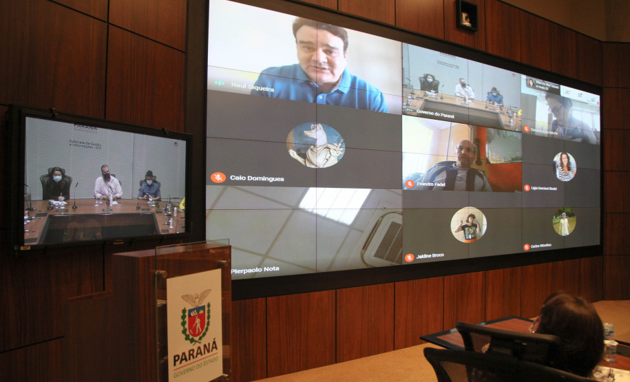O secretário estadual da Comunicação e da Cultura, João Debiasi, e o controlador-geral do Estado, Raul Siqueira, promoveram nesta sexta-feira (23) um encontro virtual com todos os jornalistas do Governo do Estado para discutir a Lei Geral de Proteção de Dados (LGPD) e suas particularidades.Foto: Ari Dias/AEN.