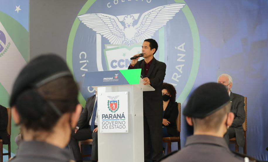 O governador Carlos Massa Ratinho Junior lança nesta segunda-feira (26) o programa de colégios cívico-militares do Estado. No mesmo ato  é assinada a regulamentação da lei que autorizou o projeto e anunciada a lista das cerca de 200 unidades beneficiadas nesse primeiro momento. Na foto, o secretário da Segurança Pública, Romulo Marinho Soares   Curitiba, 26/09/2020. Foto: Geraldo Bubniak/AEN