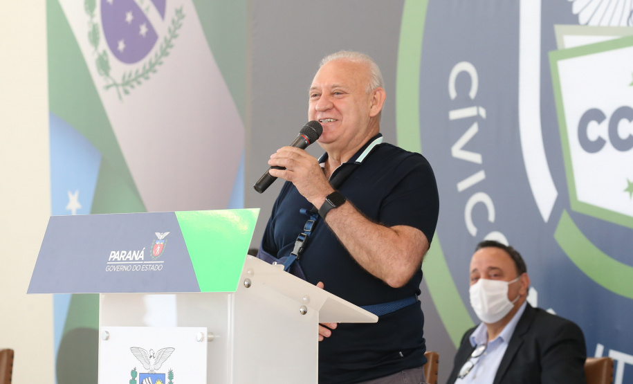 O governador Carlos Massa Ratinho Junior lança nesta segunda-feira (26) o programa de colégios cívico-militares do Estado. No mesmo ato  é assinada a regulamentação da lei que autorizou o projeto e anunciada a lista das cerca de 200 unidades beneficiadas nesse primeiro momento. Na foto, deputado Ademar Traiano  presidente da Assembleia Legislativa do Paraná (Alep).   Curitiba, 26/09/2020. Foto: Geraldo Bubniak/AEN