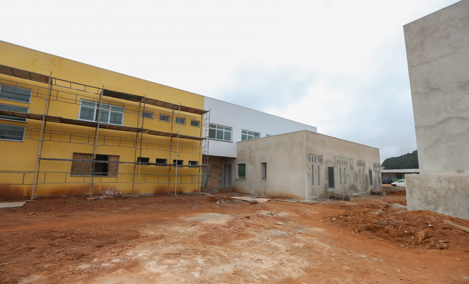 Construcao da Delegacia Cidada de Almirante Tamandare. A delegacia cidadã é um novo modelo de atendimento em delegacias no Paraná, com espaços específicos e reservados para separar vítimas de agressores e possibilidade de auxílio de assistentes sociais e psicólogos, quando necessário. Almirante Tamandare - 02/09/2020 - Foto: Geraldo Bubniak/AEN