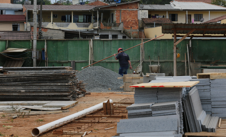 Construcao da Delegacia Cidada de Almirante Tamandare. A delegacia cidadã é um novo modelo de atendimento em delegacias no Paraná, com espaços específicos e reservados para separar vítimas de agressores e possibilidade de auxílio de assistentes sociais e psicólogos, quando necessário. Almirante Tamandare - 02/09/2020 - Foto: Geraldo Bubniak/AEN