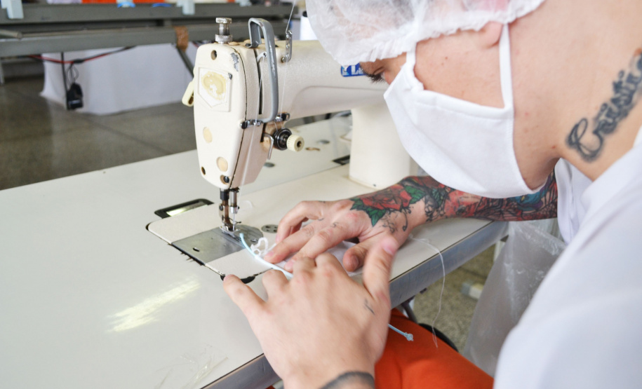 Paraná está entre os primeiros em número de presos que trabalham. Foto: Depen